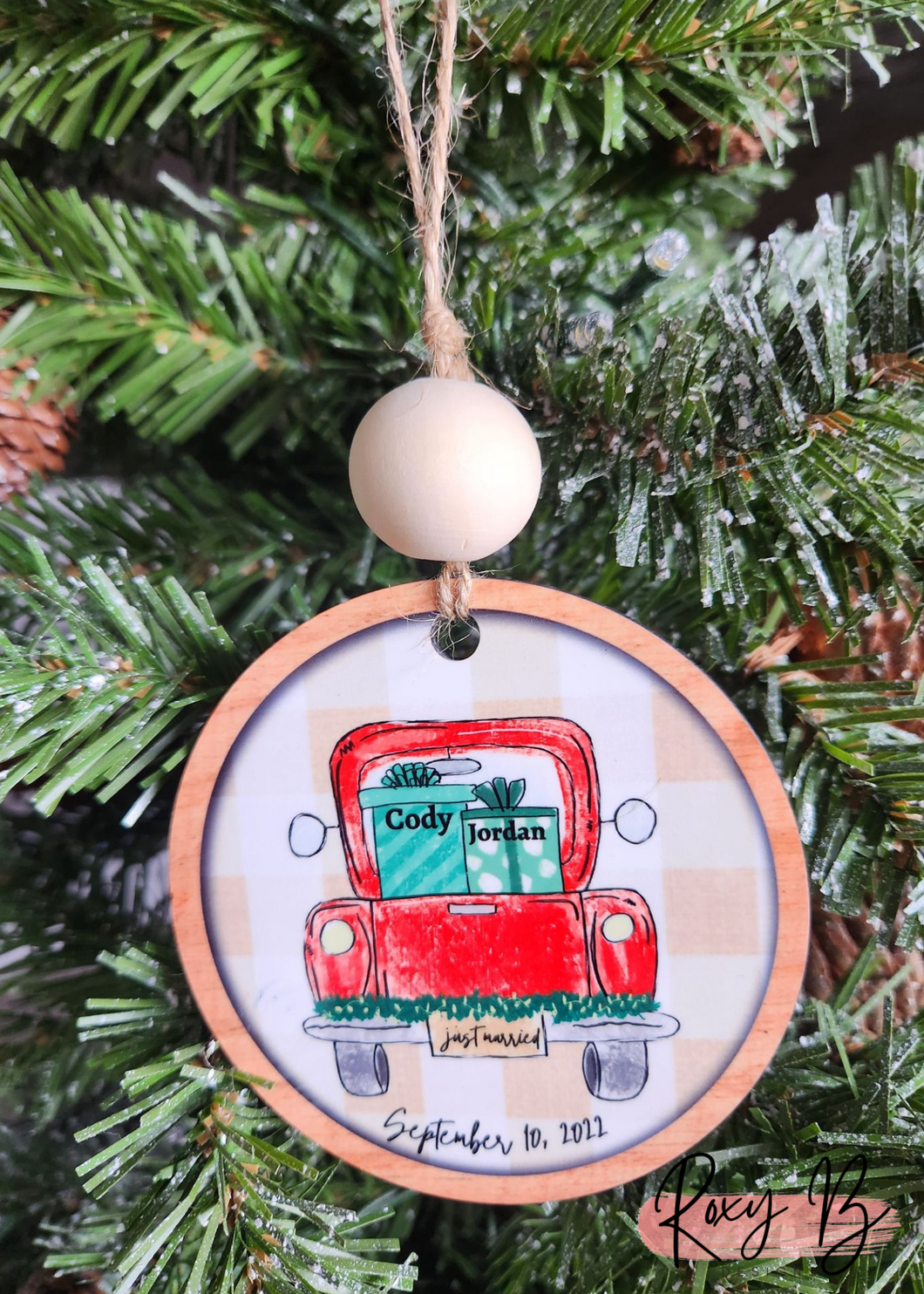 Just Married // Personalized Newlywed Ornament